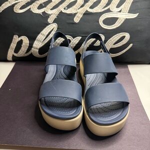 CROCS Navy Blue BROOKLYN LOW wedge Sandals with Cream Soles